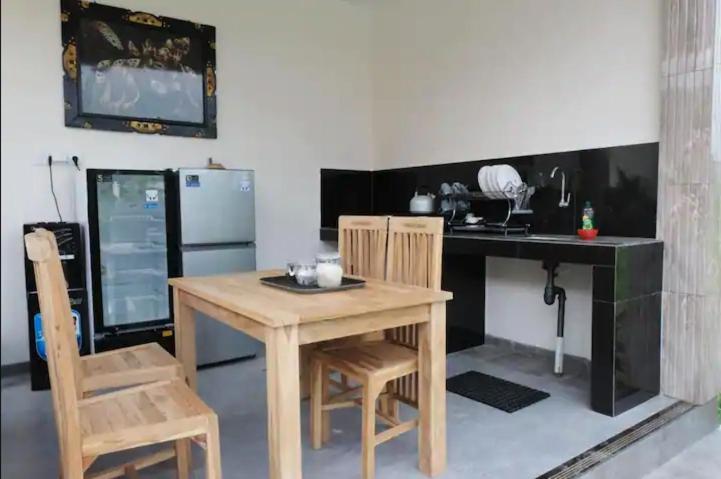Rara Guesthouse Canggu Zewnętrze zdjęcie